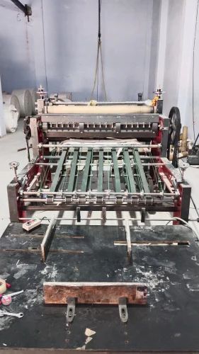 Paper Roll Cutting Machine